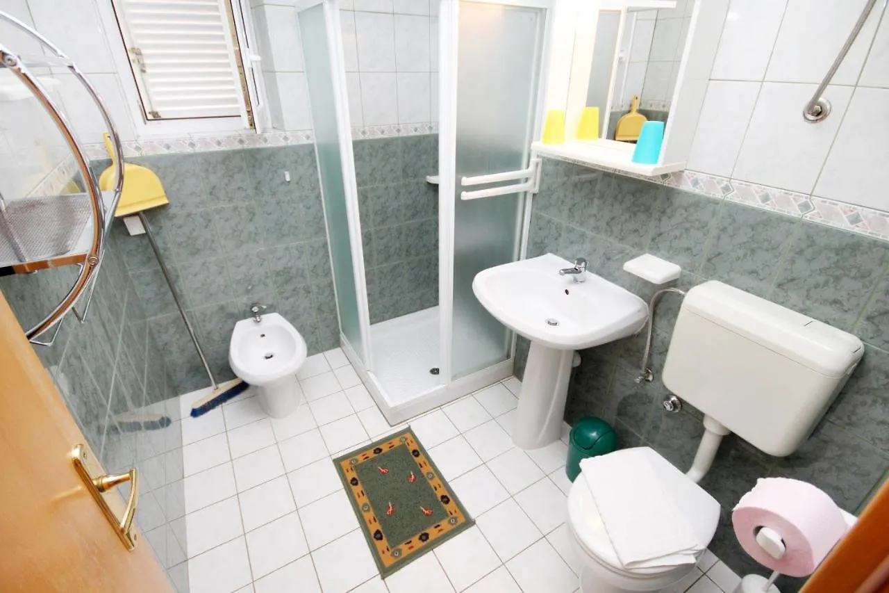 Apartments With A Swimming Pool Jadranovo, Crikvenica - 5521