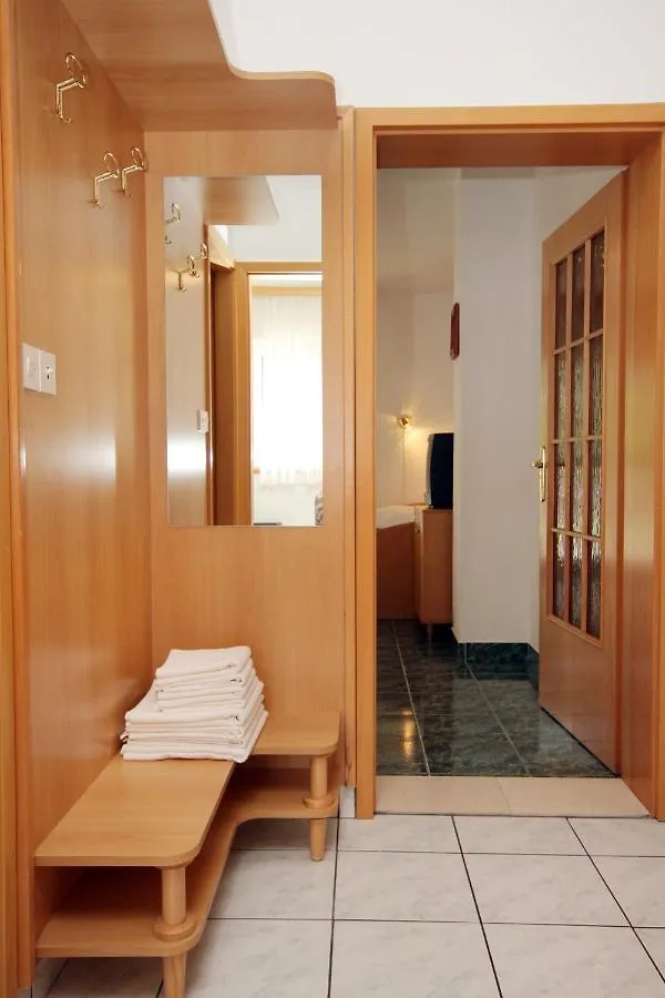 Apartments With A Swimming Pool Jadranovo, Crikvenica - 5521 Croácia