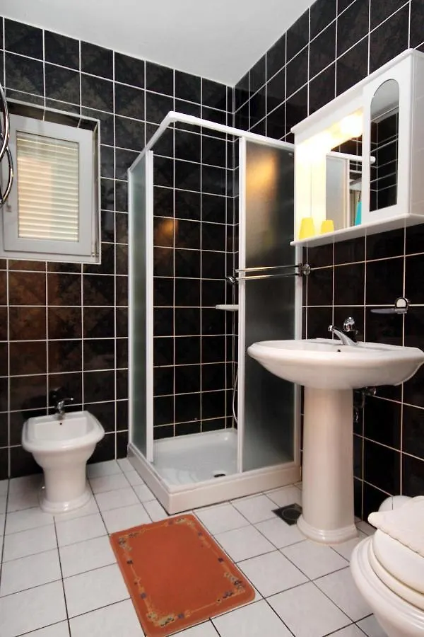 Apartments With A Swimming Pool Jadranovo, Crikvenica - 5521